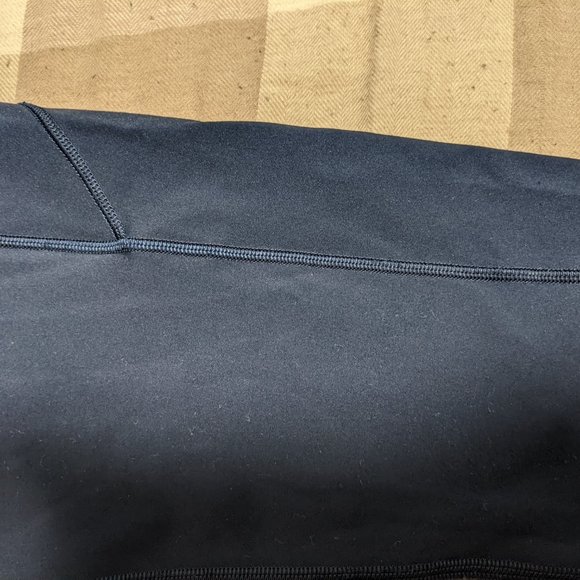 Lululemon Fast and Free Reflective Tight 25" - True Navy Size 8 - Picture 5 of 9